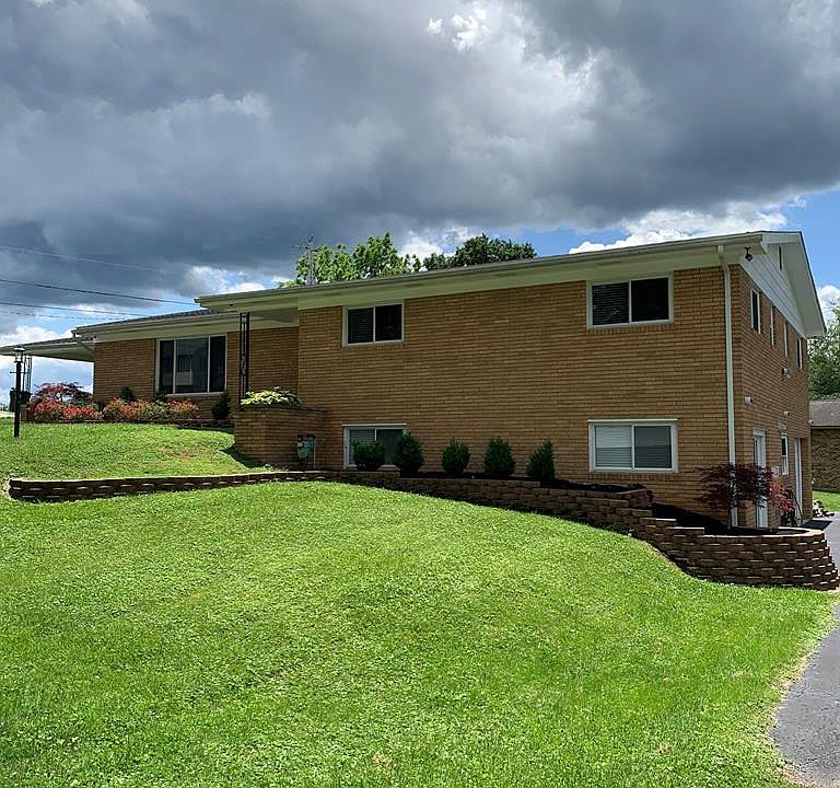 1st image of 840 Dor Rene Dr