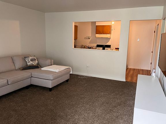 3rd image of 8530 W 95th St #1-24