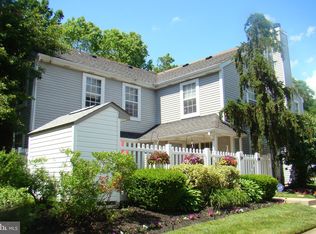 105 Ashby Ct, Mount Laurel, NJ 08054