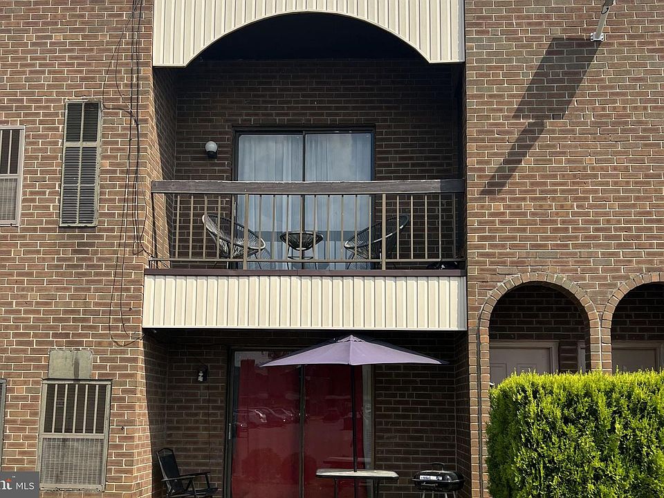 1st image of 2727 Rhawn St