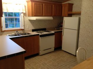 1021 Wood St, Old Forge, PA 18518