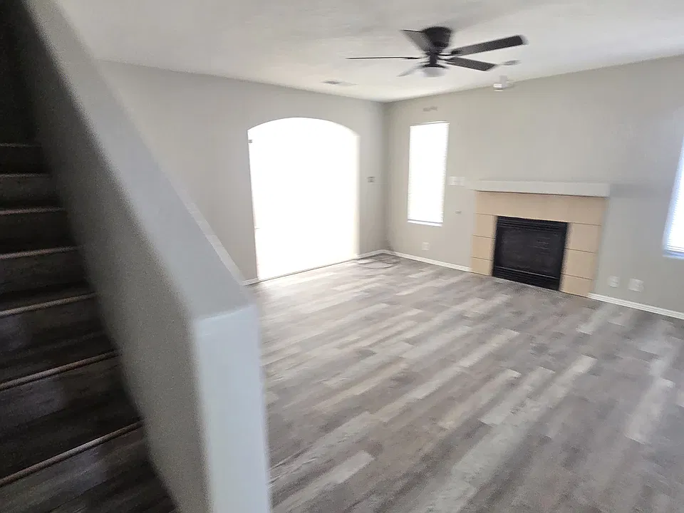 1230 Avenida Esplendida NW