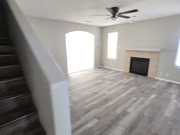 1230 Avenida Esplendida NW, Los Lunas, NM 87031