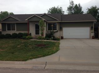 1926 S Smithmoor St, Wichita, KS 67207