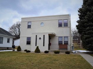 309 Pershing Ave, Decorah, IA 52101