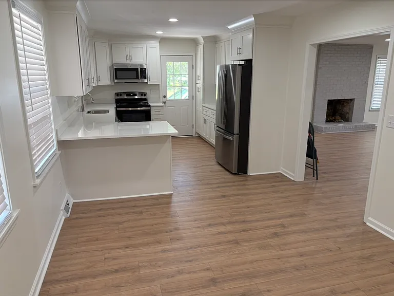 4728 Holbird Dr — Photo 4
