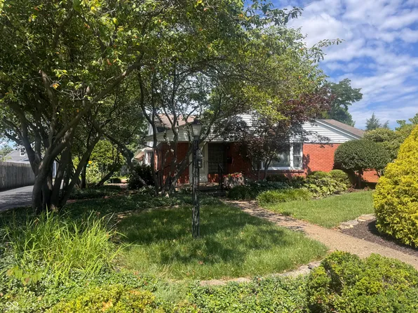 2510 Pearl St, Columbus, IN 47201