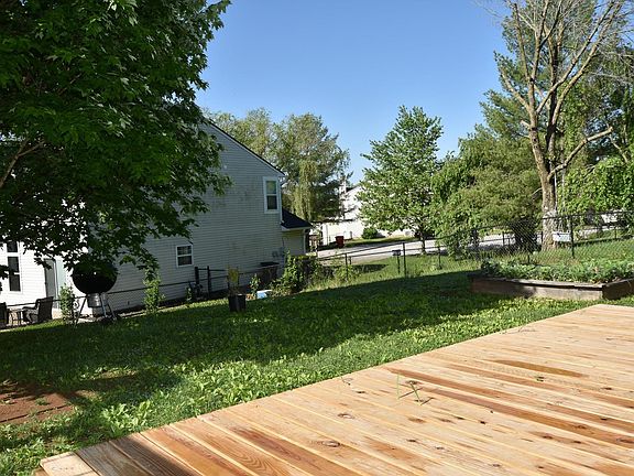 5th image of 3806 S Bushmill Dr