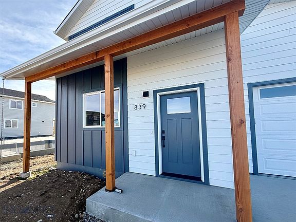 2nd image of 839 Accolade Loop