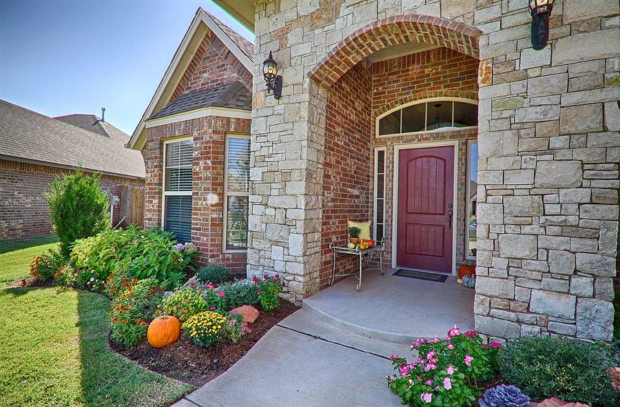 2nd image of 19209 Greenery Ln