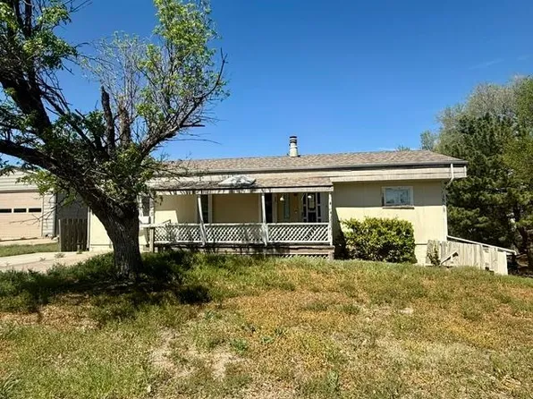 305 E 17th St, Ellis, KS 67637