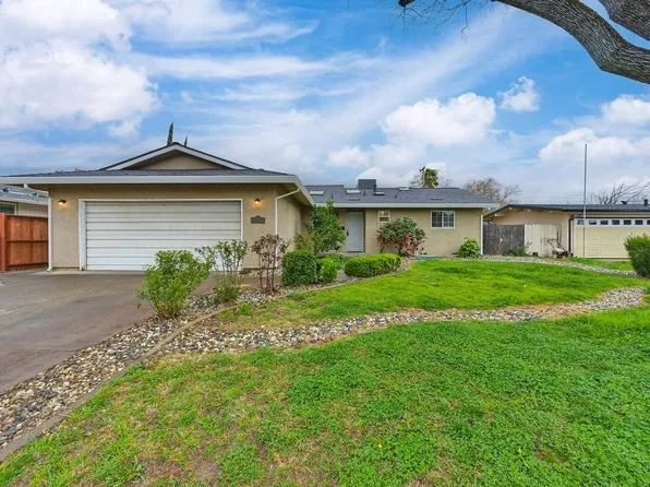 2672 Los Amigos Dr, Rancho Cordova, CA 95670