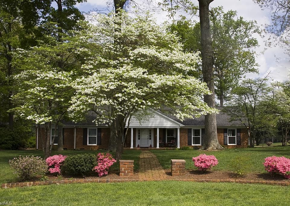1st image of 4307 Belvoir Dr