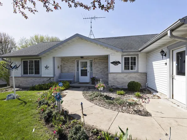 401 Cherokee LANE, Fort Atkinson, WI 53538