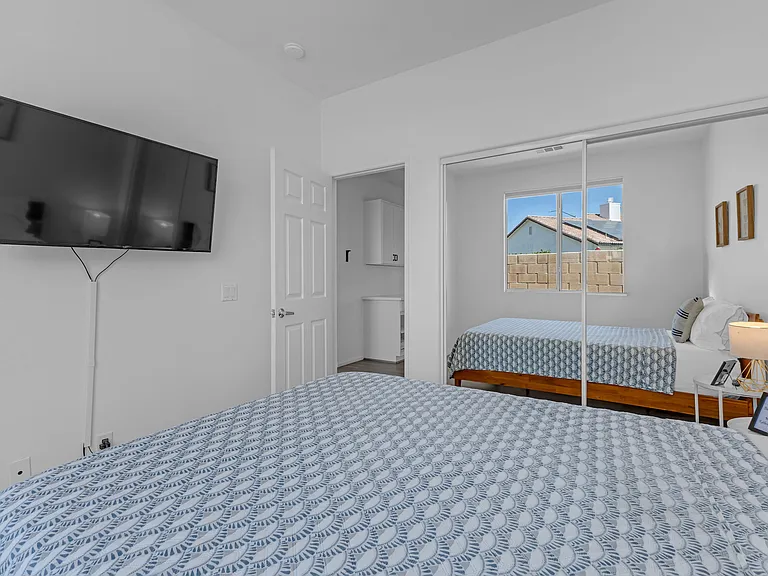47383 Bahama Ct — Photo 34