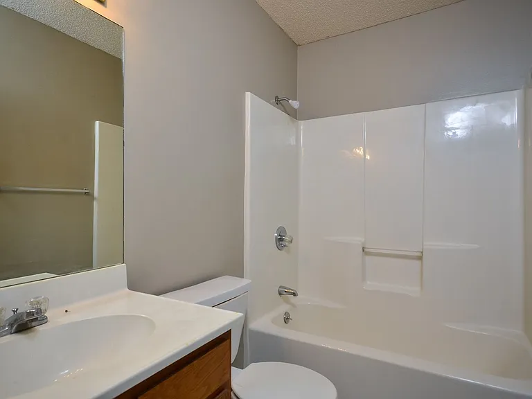 707 Virginia Ave — Photo 9