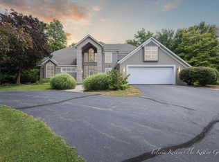 8757 Thome Dr, Sparta, MI 49345