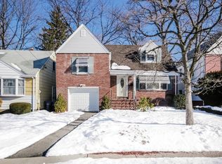 442 Hamilton Pl, Hackensack, NJ 07601