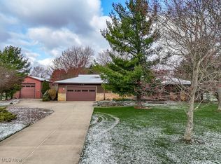 3596 Watkins Rd, Medina, OH 44256