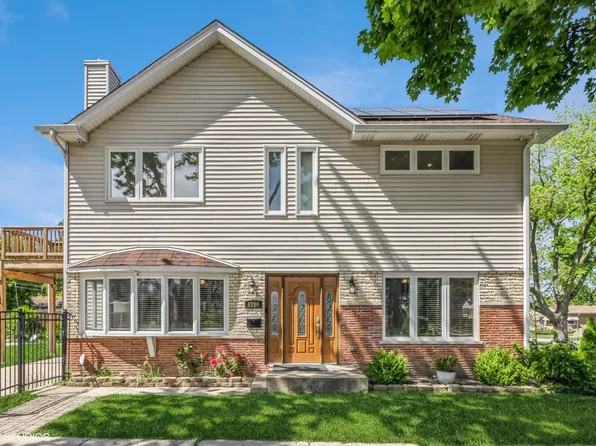 8200 N Oconto Ave, Niles, IL 60714