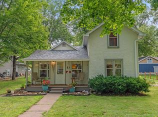 214 7th St, River Falls, WI 54022