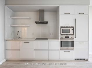 2221 Yonge St #2710, Toronto, ON M4S 0B8