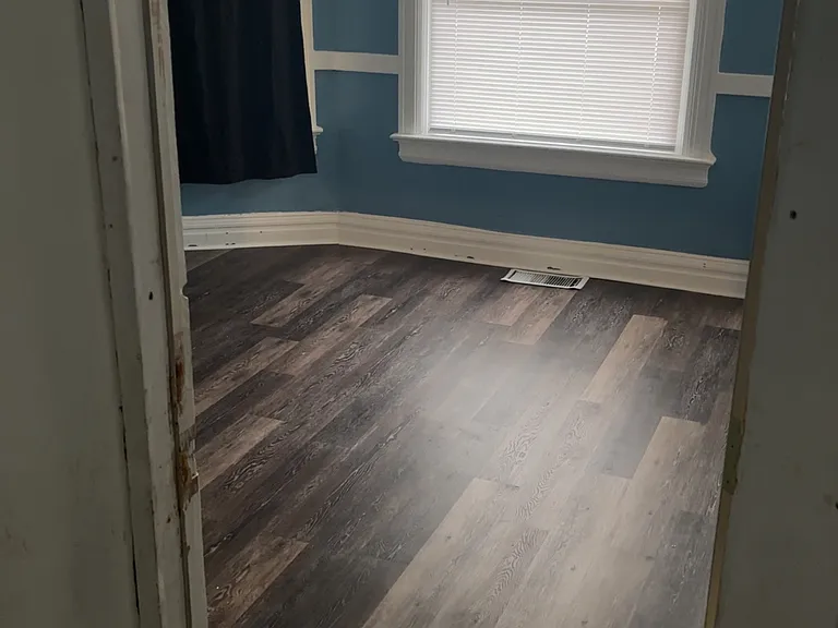 1137 Edgerton St — Photo 3