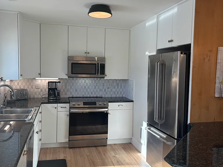 135 Woodchuck Ct — Photo 2