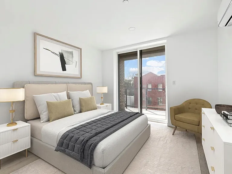 270 Manhattan Ave #3A — Photo 4