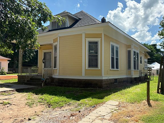 2nd image of 538 N Aydelotte Ave