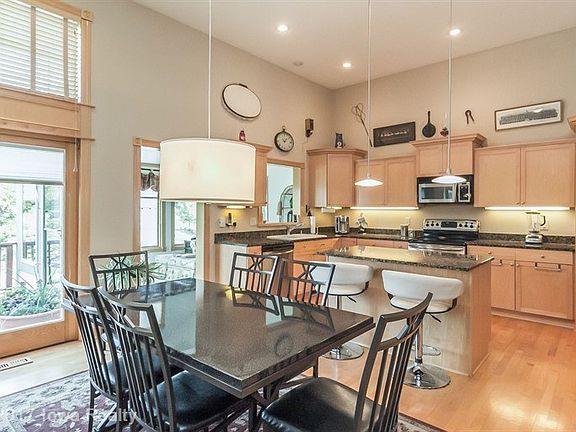 5th image of 6202 Waterford Ct