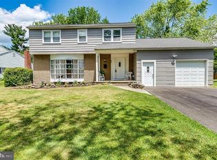 824 Woodlane Rd, Edgewater Park, NJ 08010