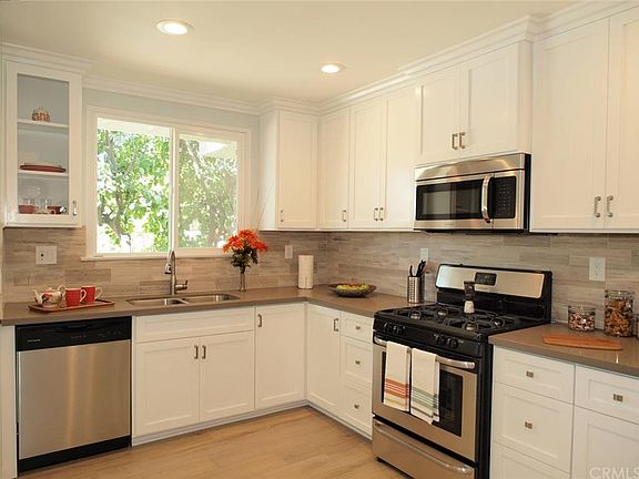 5th image of 9931 Gaviota Ave