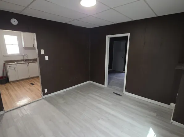 1361 Ashland Ave, Niagara Falls, NY