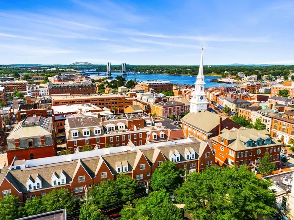 24 Porter St #24, Portsmouth, NH 03801