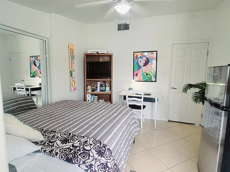 Sierra Vista Dr — Photo 10