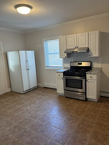 38 Hunting St #1 Photo 1