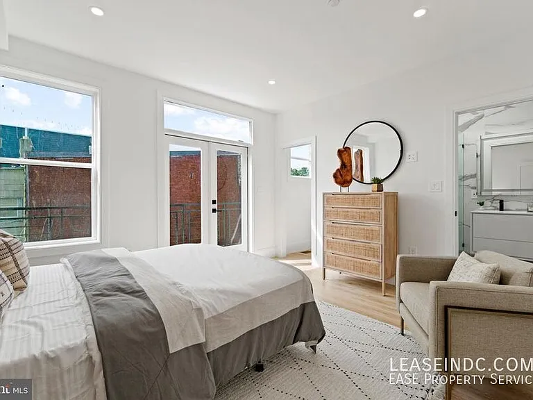 3524 Park Pl NW #2 — Photo 12