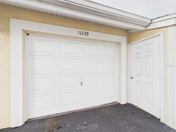 3rd image of 11239 Cedar Hollow Ln