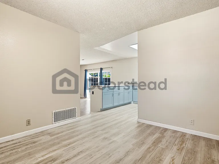 3882 Glengrove Way — Photo 9