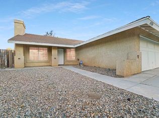 45304 Century Cir, Lancaster, CA 93535