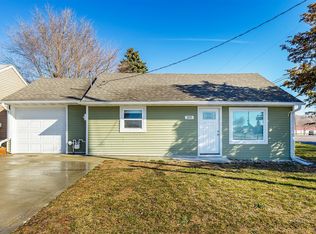 205 NW 51st Pl, Des Moines, IA 50313