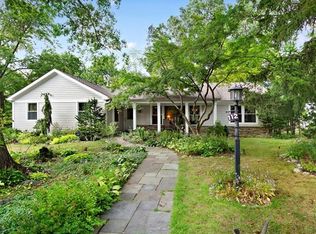 112 Daisy Farms Dr, New Rochelle, NY 10804
