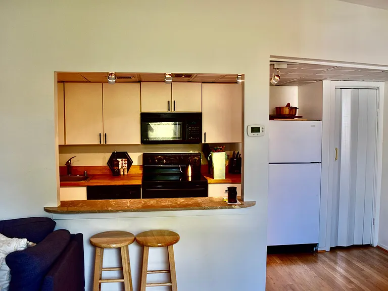1341 E Capitol St SE #201 — Photo 6