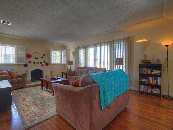 5th image of 1037 Westmont Dr