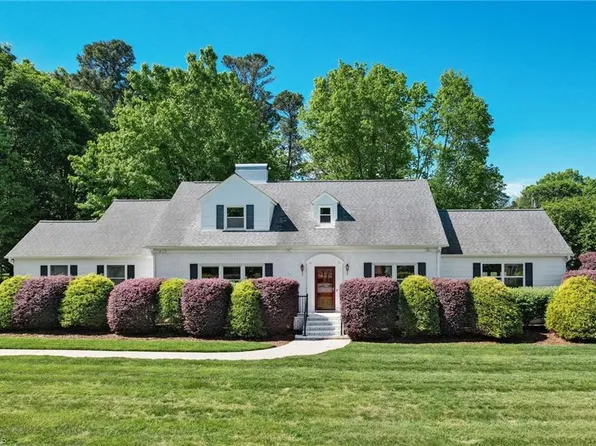 3905 W Friendly Ave, Greensboro, NC 27410