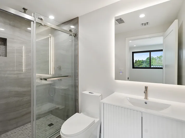 6830 Lubao Ave — Photo 3
