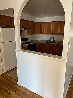 3rd image of 144-76 Roosevelt Ave Floor 2
