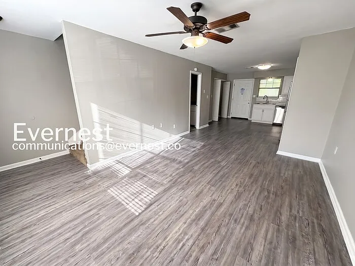 1800 Labette Manor Dr #5