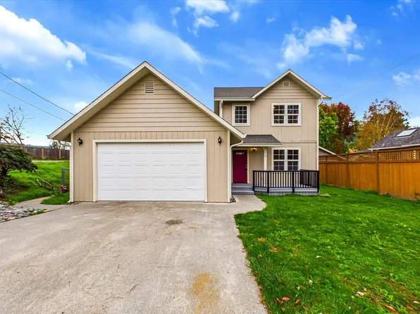 94 Edwards Dr, Rio Dell, CA 95562